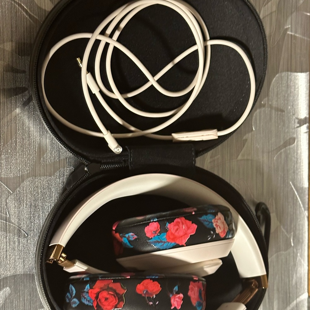 COPY - Special Edition Beats Studio 3-Porcelain Rose